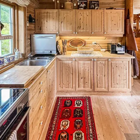 4 Bedroom Gorgeous In * Tjorhom