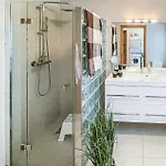 4 Bedroom Gorgeous In Tjorhom